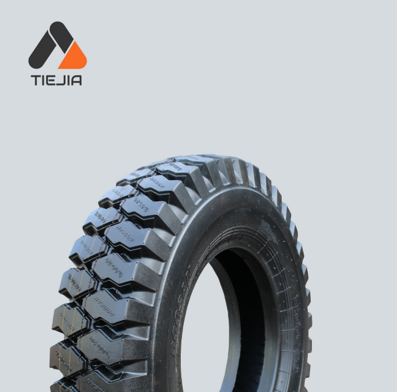 Doosan Develon Original 2276-9002G Tires 9.00-20 New Excavator Parts for Doosan Engines DX140W DX150W SOLAR 101572-00153