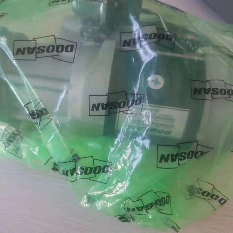 Doosan Daewoo Hyundai Develon Excavator Genuine 12V 24V Starter Motor 65.26201-7074D 300516-00020C 300516-00034A 65.26201-7058A